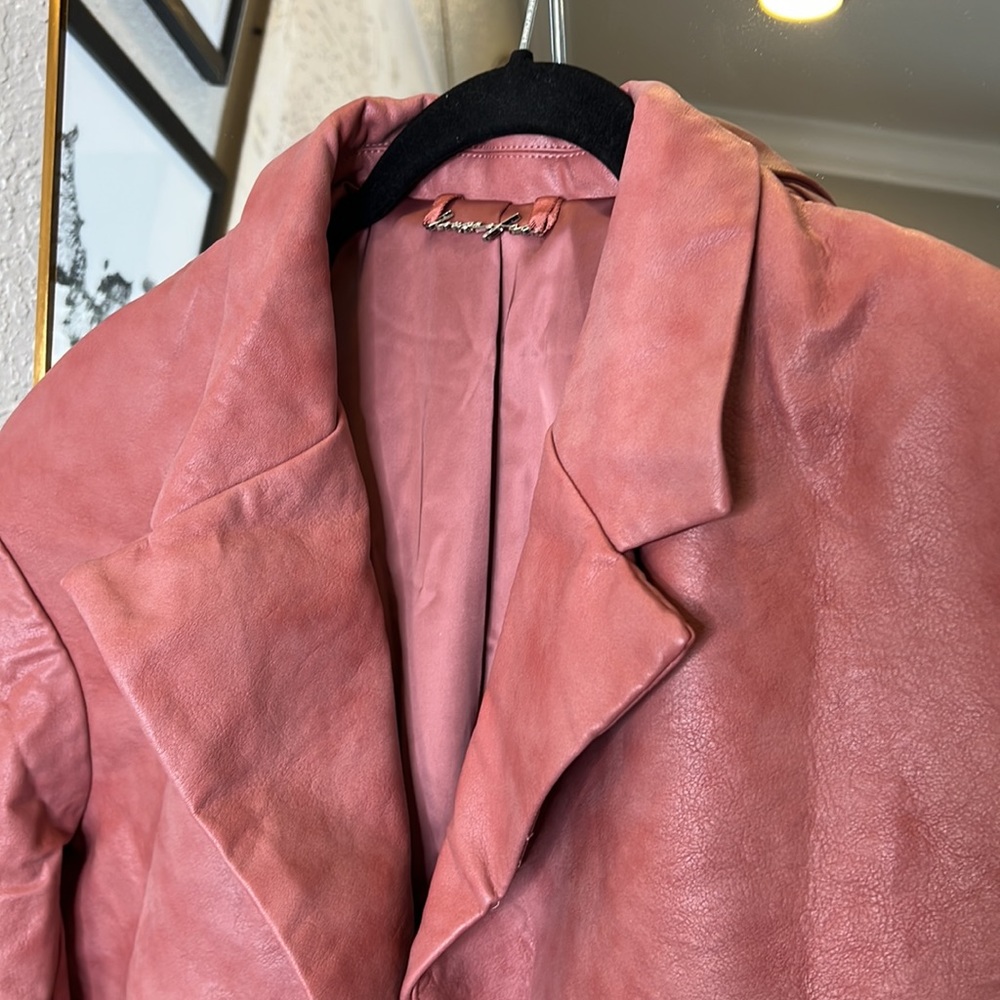 HOUSE OF CB 'Kiera' Warm Pink Vegan Leather Oversized Blazer NWOT - Picture 7 of 9